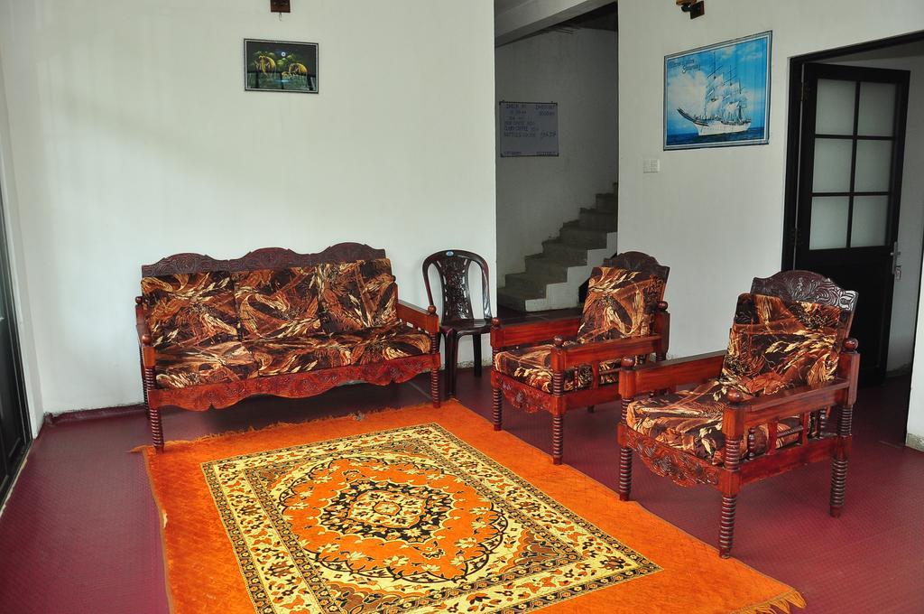 Akiko Rest Hotel Нувара Елия Екстериор снимка